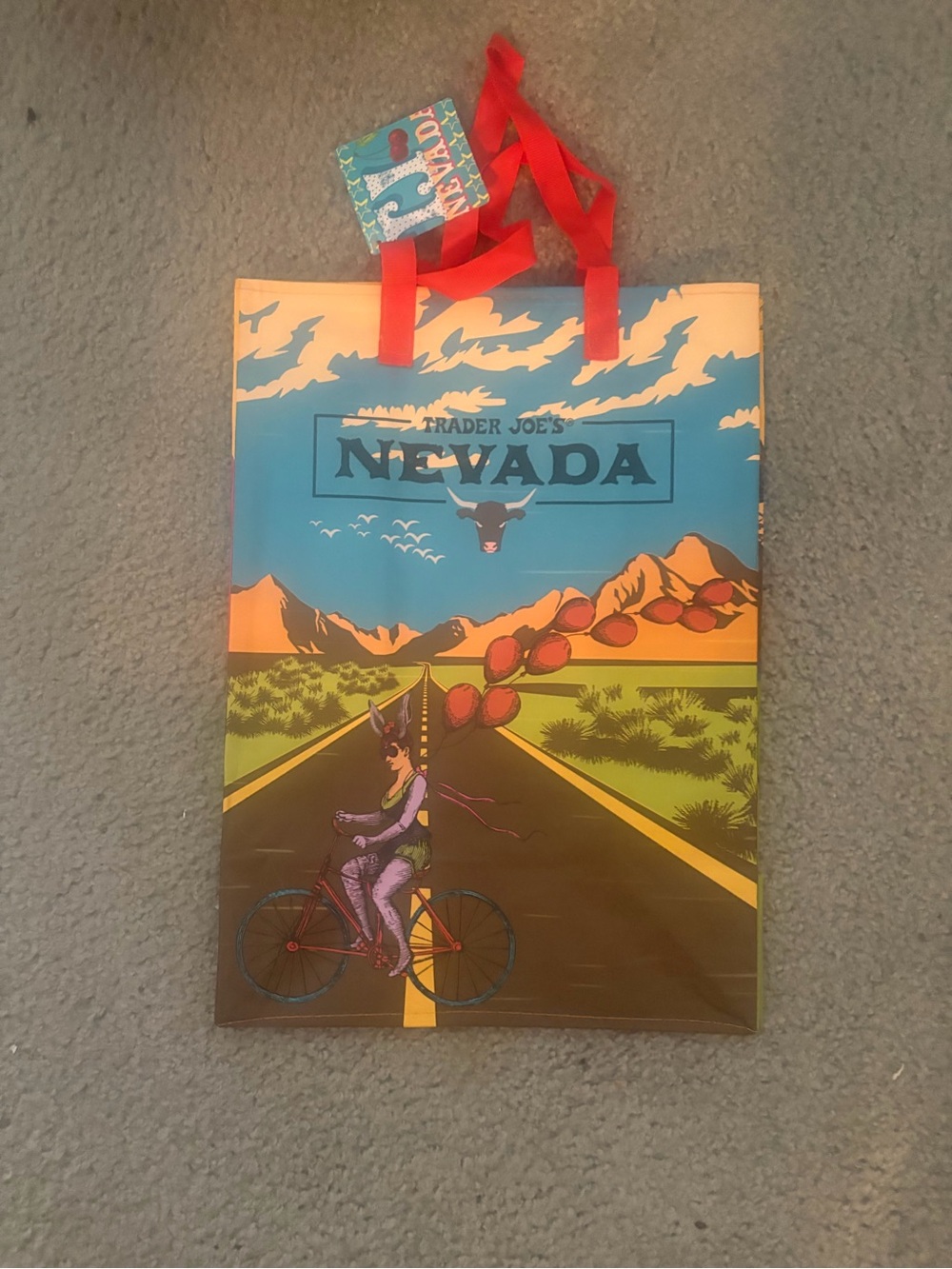 Trader Joe's Nevada Reusable Tote Bag in Multicolor